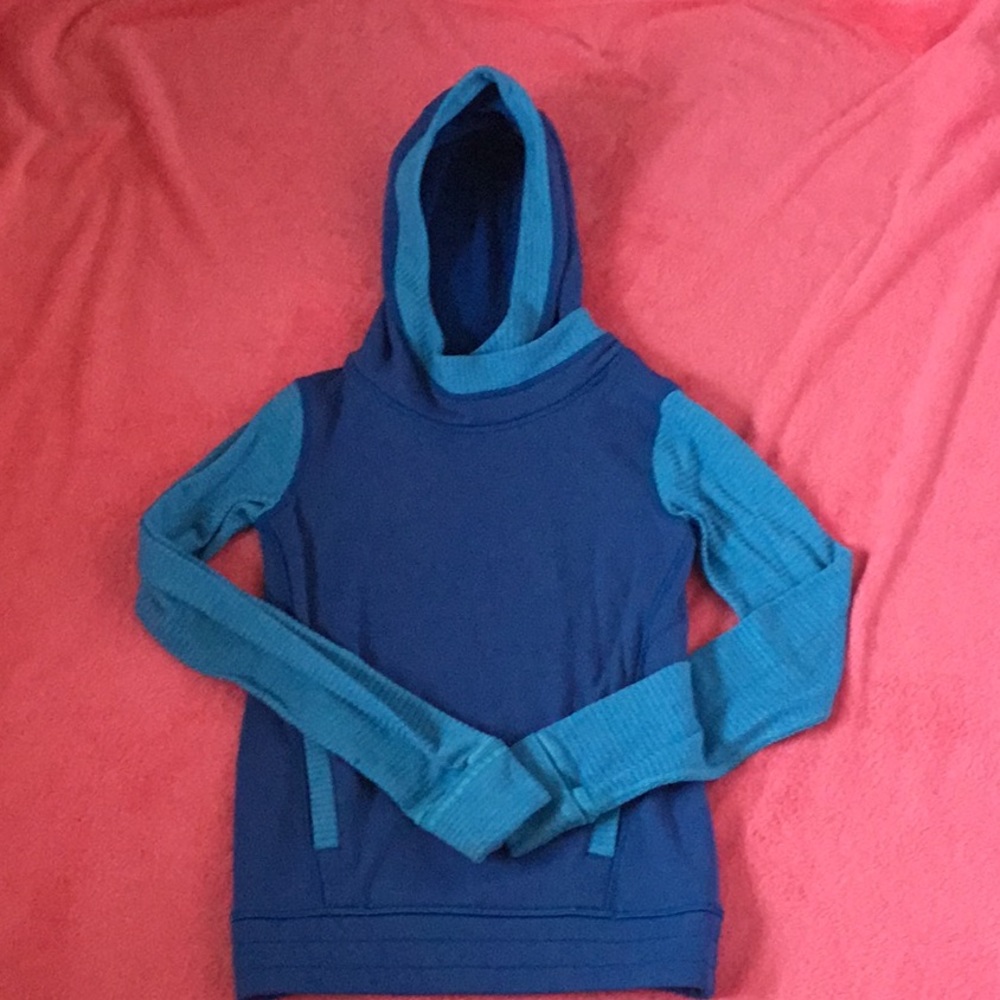 Ivivva sweatshirt